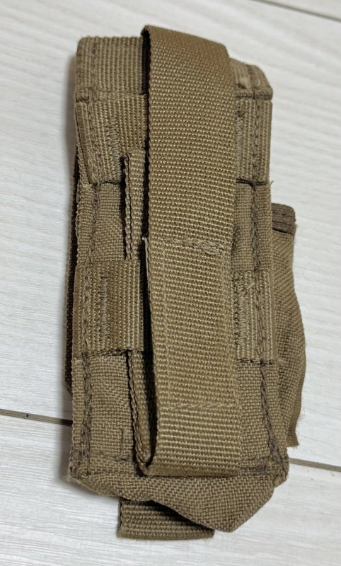 画像3: 米海兵隊実物 40mm グレネードポーチ コヨーテ (3)