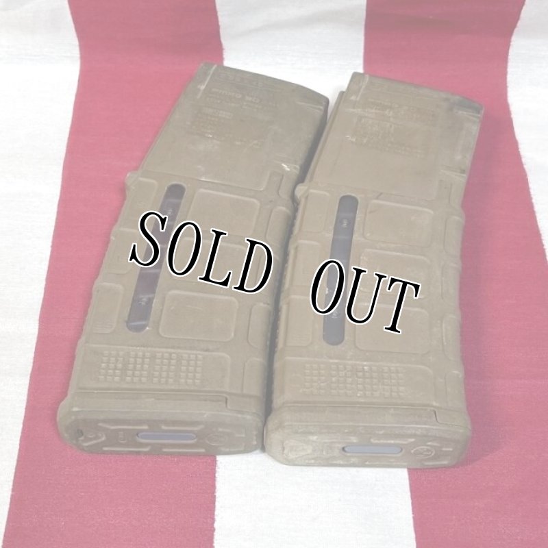 画像2: 米軍実物 MAGPUL PMAG 30 GEN M3 AR-15/M4/M16 30連マガジン   WINDOW 両窓 30rd マグ 5.56mm コヨーテタン　2個セット  (2)