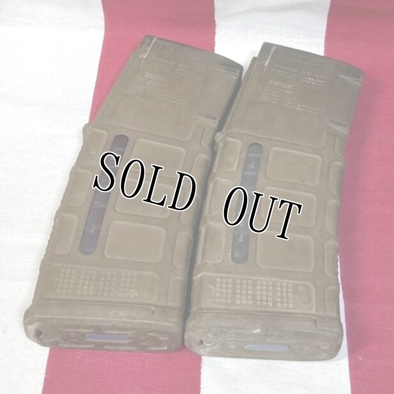 画像2: 米軍実物 MAGPUL PMAG 30 GEN M3 AR-15/M4/M16 30連マガジン   WINDOW 両窓 30rd マグ 5.56mm コヨーテタン　2個セット  (2)