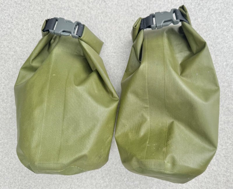 画像2: 米軍放出品 USMC    防水バッグ SEAL LINE 2個 (2)