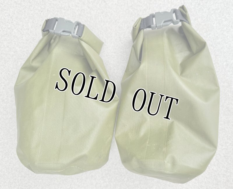 画像1: 米軍放出品 USMC    防水バッグ SEAL LINE 2個 (1)