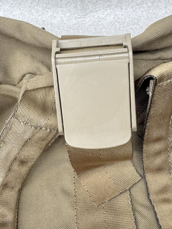 画像9: 米軍実物 アライド FSBE   USMC  KIT BAG　コヨーテ (9)