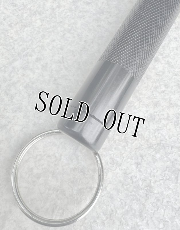 画像4: 米軍放出品 MAG-LITE MINI ミニマグラト 2AA 2個 (4)