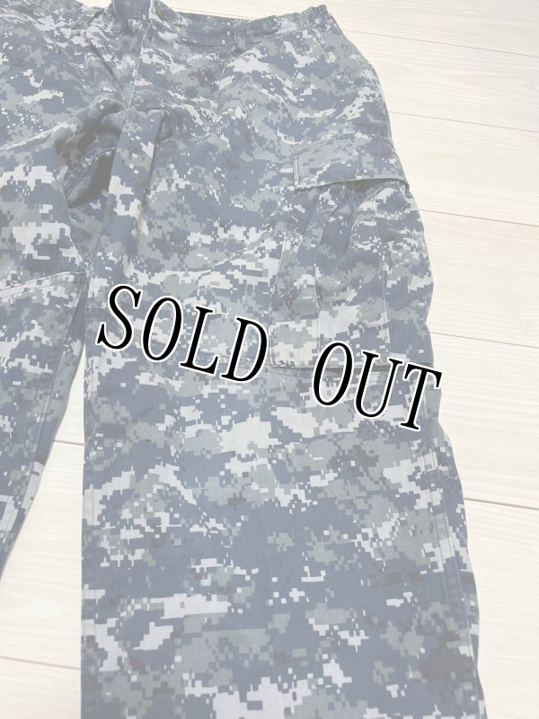 画像6: 米軍実物　US NAVY,　迷彩パンツ 　MEDIUM-REGULAR (6)