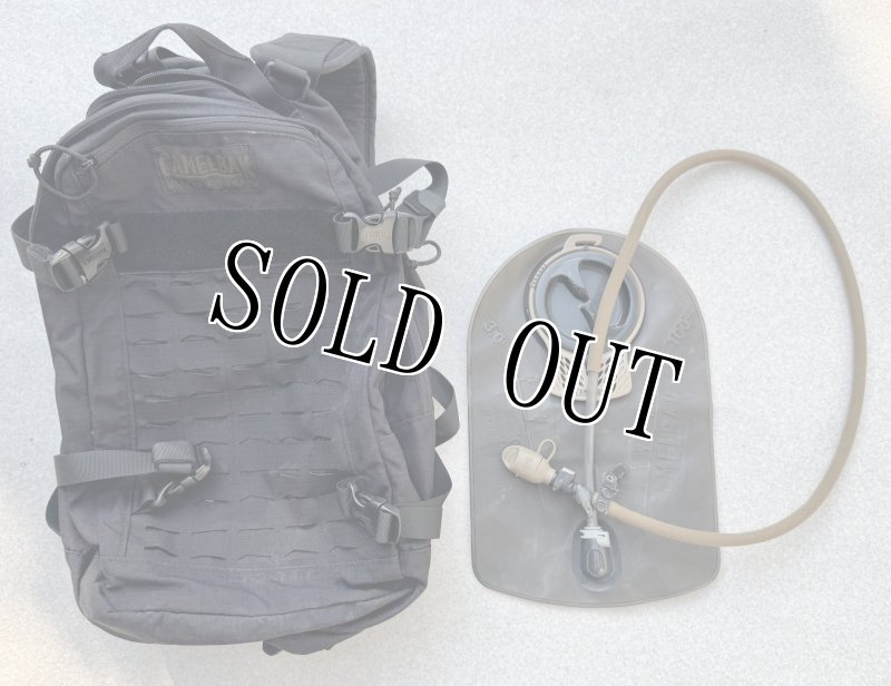 画像1: 米軍放出品  Camelbak  キャメルバック  ハイドレーションバッグ H.A.W.G（ホーグ） (1)