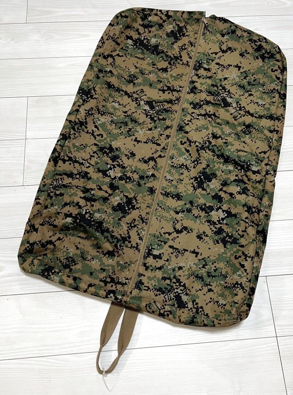 画像1: 米軍放出品　ウッドランドマーパット柄　迷彩衣装ケース (1)