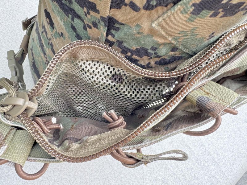 画像6: ORDNANCE TACTICAL OKINAWA 沖縄オードナンス製 FRONT FASTEX CHEST RIG (6)