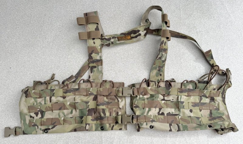 画像10: ORDNANCE TACTICAL OKINAWA 沖縄オードナンス製 FRONT FASTEX CHEST RIG (10)