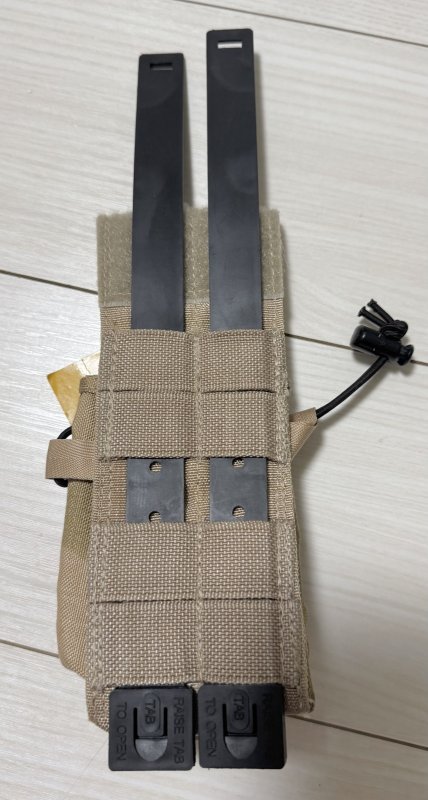 画像9: 米軍放出品 PATRIOT PERFORMANCE Materials M4/M16 デザート3C ダブルマガジン ポーチ  (9)