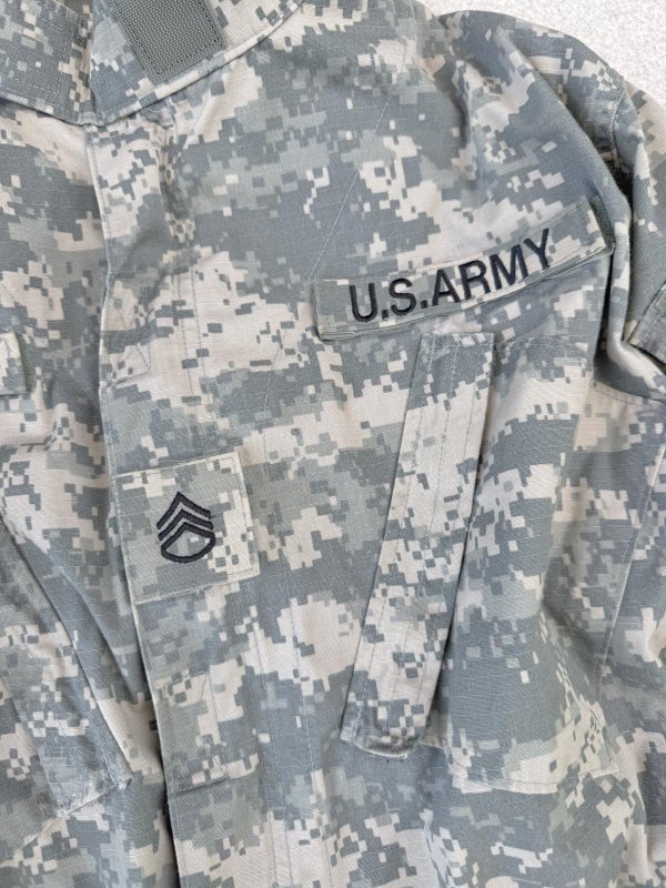 画像5: 米陸軍実物 US ARMY ACU　ジャケット　M-R 陸軍 特殊部隊 ワッペン付き (5)