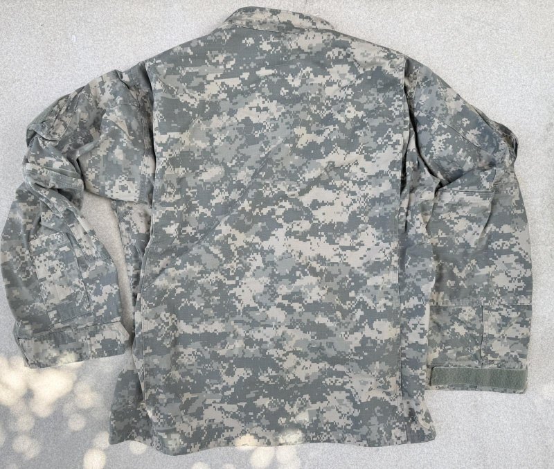 画像7: 米陸軍実物 US ARMY ACU　ジャケット　M-R 陸軍 特殊部隊 ワッペン付き (7)