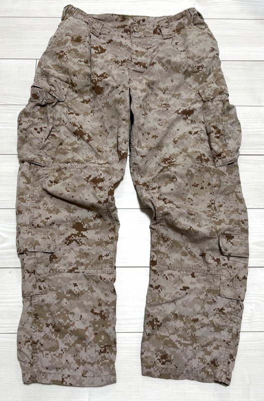 画像1: 米軍実物 USMC FROG デザートマーパットコンバットパンツ　M-R (1)