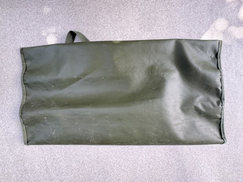 画像2: ナム戦 米軍実物 ウィリスM38 M151 マット Jeep BAG TOOL US ツールバッグ  (2)