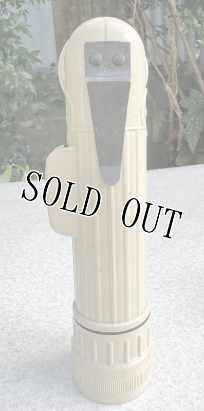 画像3: 米軍実物 FULTON MX-991/U L型 LED フラッシュライト デザート (3)