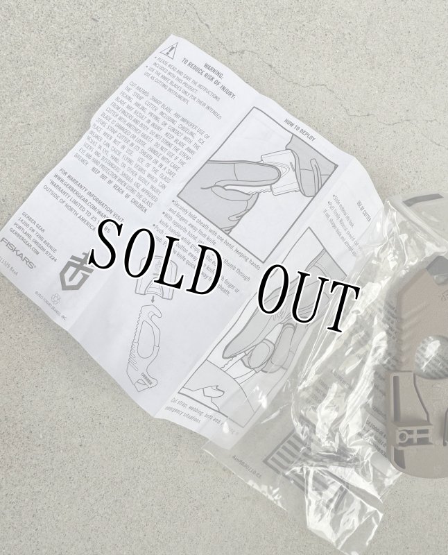 画像9: 米軍実物 GERBER レスキューツール  ガラスブレイカー ストラップカッター  (9)