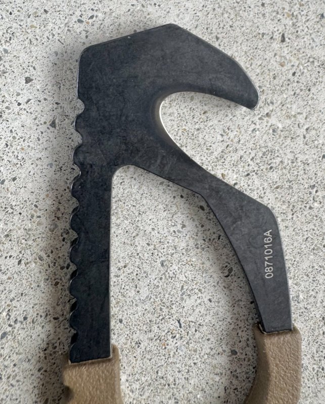 画像4: 米軍実物 GERBER レスキューツール  ガラスブレイカー ストラップカッター  (4)