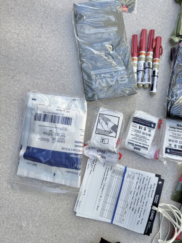 画像11: 米軍実物 USMC Combat Lifesaver Kit NORTH AMERICAN RESCUE (11)