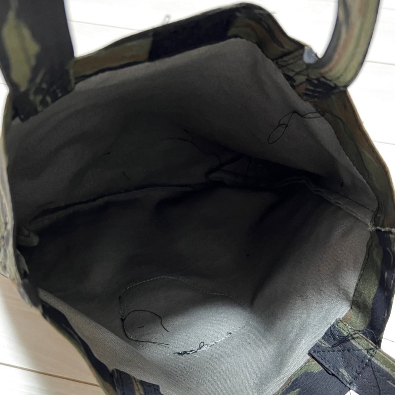 画像3: 米軍 タイガーストライプミニトートバッグ　OKINAWA 髑髏ワッペン (3)