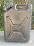 画像1: 米軍実物 WATER タンク　ブラック  (プラスチック) (1)