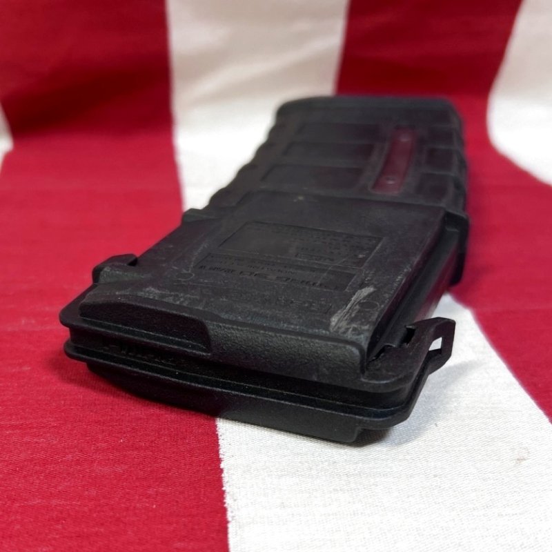 画像4: 米軍実物  MAGPUL PMAG 30 GEN M3 AR-15/M4/M16 30連マガジン   WINDOW 両窓 30rd マグ 5.56mmブラック (4)