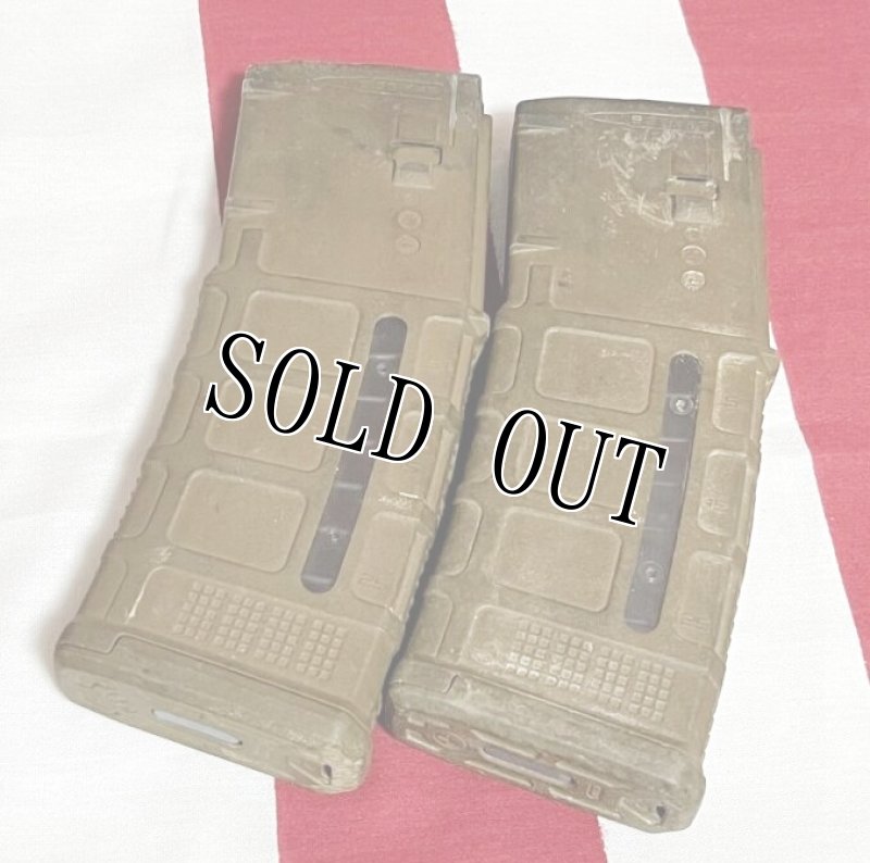 画像1: 米軍実物 MAGPUL PMAG 30 GEN M3 AR-15/M4/M16 30連マガジン   WINDOW 両窓 30rd マグ 5.56mm コヨーテタン　2個セット  (1)