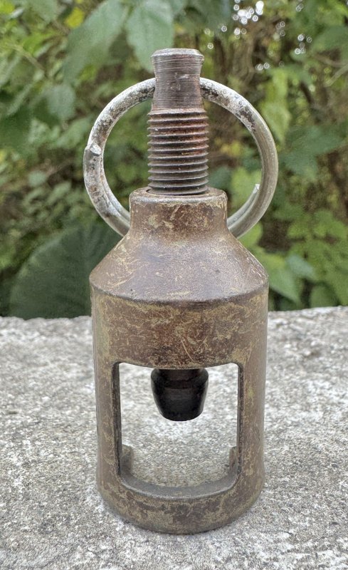 画像1: 米軍実物 5.56mm BFA ブランクアダプター レッド　 (1)