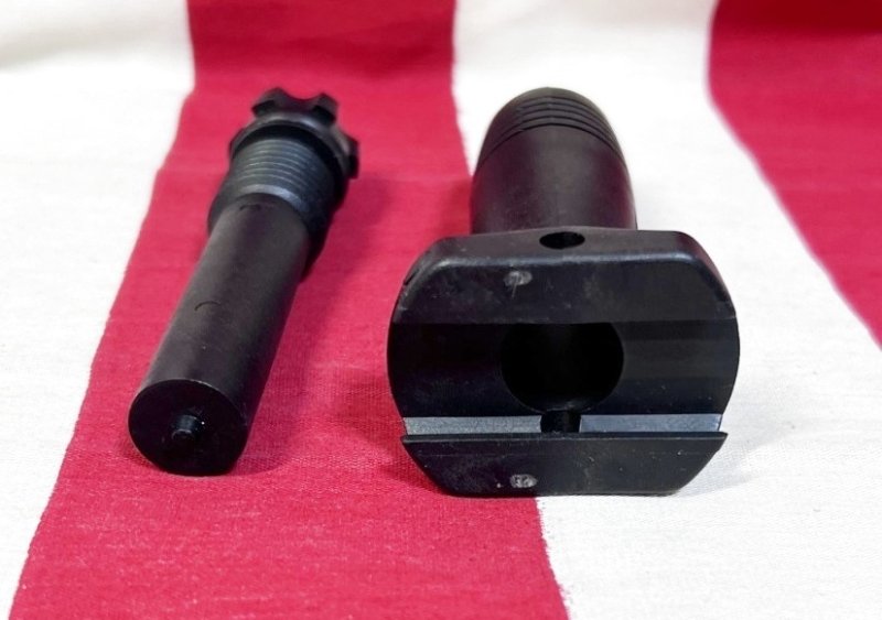 画像5: 米軍実物 KNIGHTS ARMAMENT ライフルグリップ    (5)