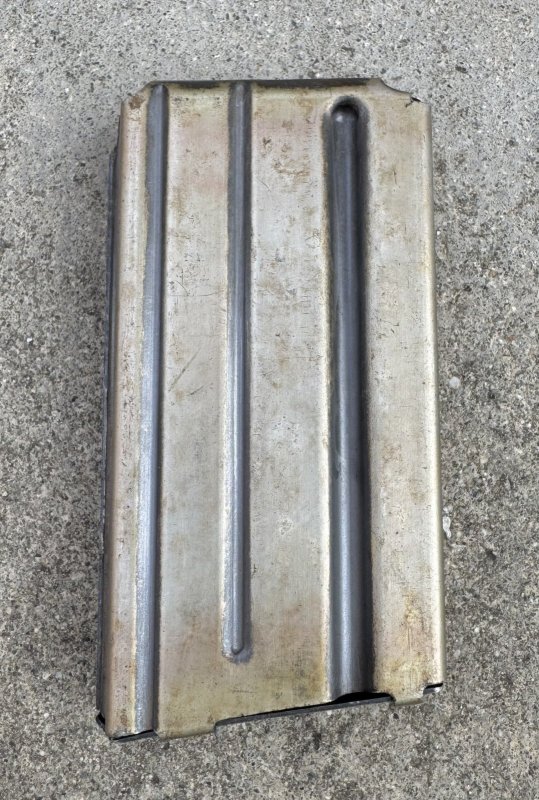 画像1: 米軍実物 COLT AR-15 M16/5.56mm 20連マガジン  (1)
