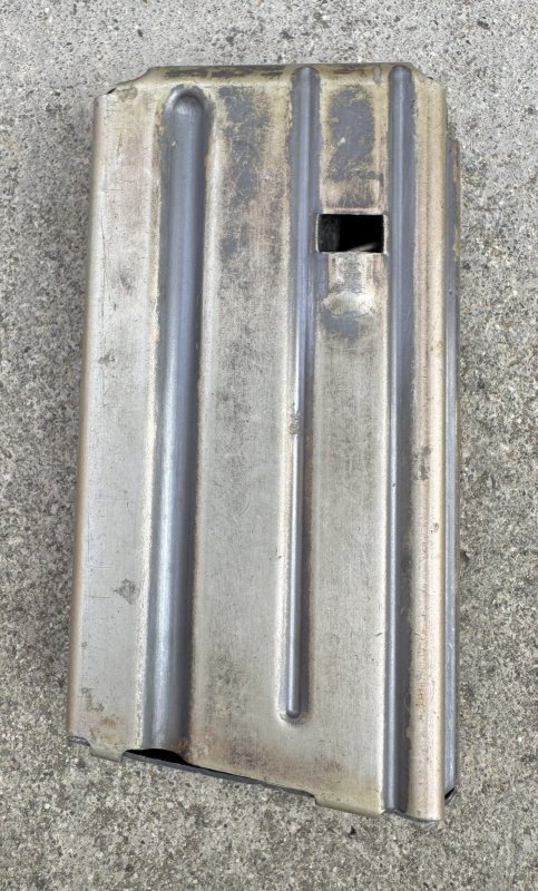 画像3: 米軍実物 COLT AR-15 M16/5.56mm 20連マガジン  (3)