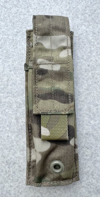 画像1: 米軍実物 M9 SINGLE MAG POUCH FLAT シングル マグポーチ フラット マルチカム (1)
