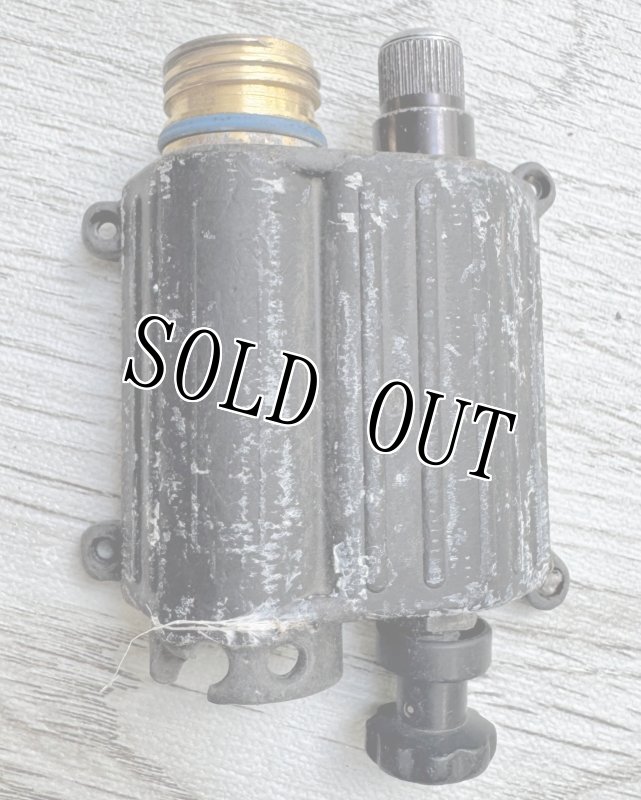 画像2: 米軍実物 PVS-14 ナイトビジョン 基盤 バッテリーボックス  (2)