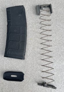 米軍実物 US 5.56mm M16/M4マガジン クリップ ARMS