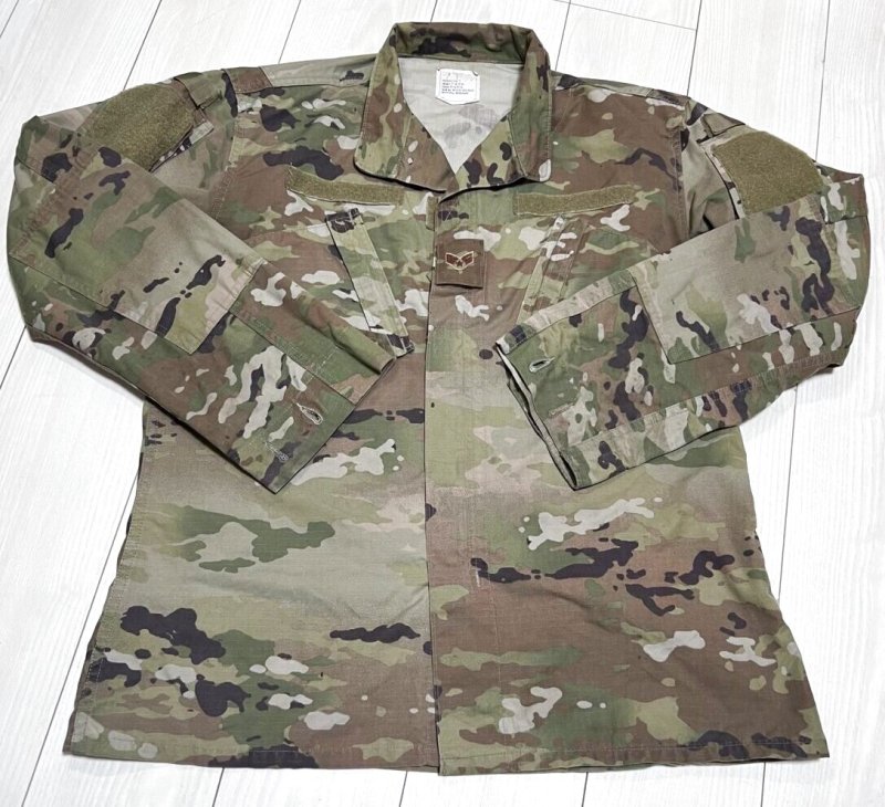 画像1: 米軍実物 スコーピオン マルチカム　ジャケット　MEDIUM-LONG (1)