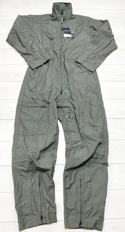 画像1: 米軍放出品　PROPPER　CWU27/P　フライトスーツ　44L  (1)