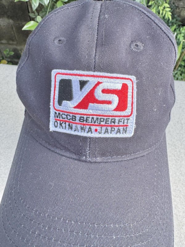 画像2: 米軍放出品 MCCS Okinawa Semper Fit Youth Sports ベースボール キャップ (2)