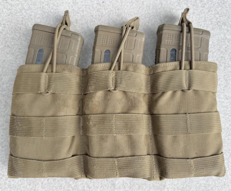 画像1: 海兵隊放出品 TAC SHIELD トリプルマグポーチ (1)