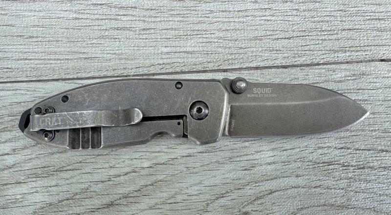 画像2: 米軍放出品 CRKT 2490KS スクィド ブラック 折りたたみナイフ ポケットナイフ  (2)