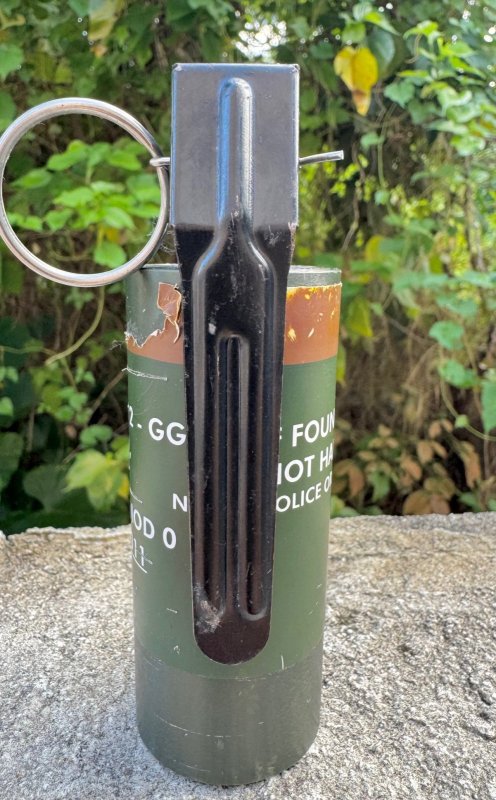 画像2: 米軍実物 Mk13 MOD0 フラッシュバン フラッシュグレネード  (2)