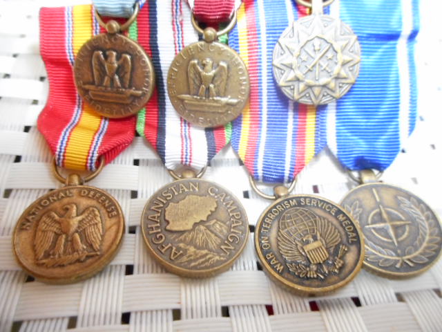 米軍放出品 ミニチュア 勲章メダル セット  勲章 リボン