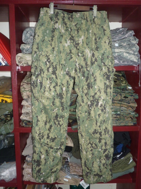 米軍放出品,US NAVY FROG TYPEIIIコンバットパンツ L-R CRYE,FROG