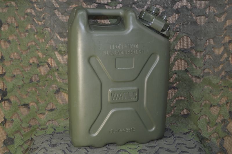 米軍放出品 ウォーター缶(プラスチック) ウオータータンク／ジョグ 