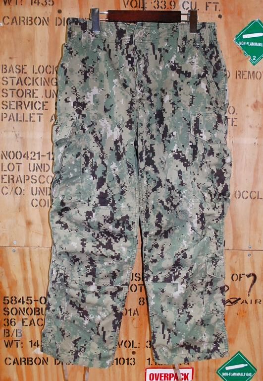 米軍放出品 迷彩パンツ サイズXS