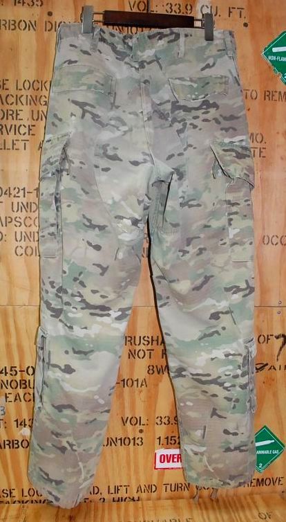 米軍放出品　マルチカム　迷彩パンツ　米軍実物　M-R カモフラ