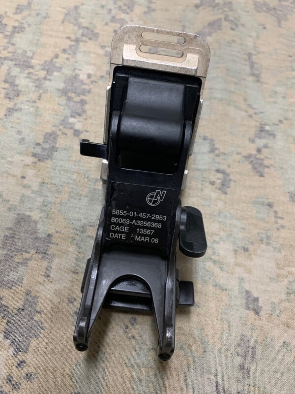 米軍実物 MICH ミッチヘルメット ナイトビジョン アームマウント+NVG 
