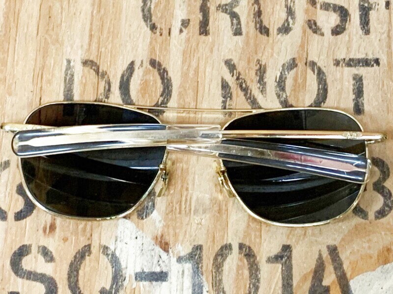 米軍放出品 米軍採用 AO Eyewere パイロットサングラス サングラス 同時購入用 パイロットサングラス ミリタリー 韓国空軍正規品 サングラス/メガネ