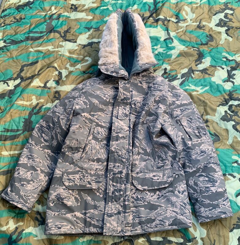 米軍実物 DAKOTA OUTERWEAR N3B PARKA ABU 防寒着 N-3B ジャケット