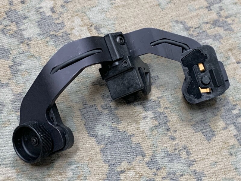 米軍実物 ITT社製 Dual Headmount Adapter ダブル Jアーム PVS-14 部品