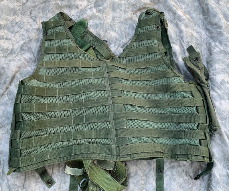 米軍実物 CMU-33/P サバイバルベストSURVIVAL VEST CMU-33/P22P-18