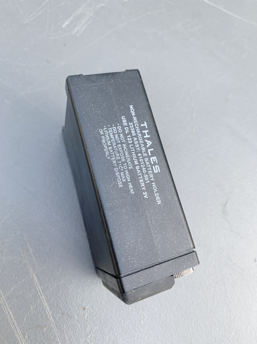 画像1: 米軍実物 Thales Battery Adapter For MBITR AN/PRC-148 Radio (1)