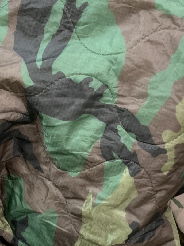 米軍実物 ポンチョライナー ウッドランドカモ 迷彩 2001 寝袋、寝具